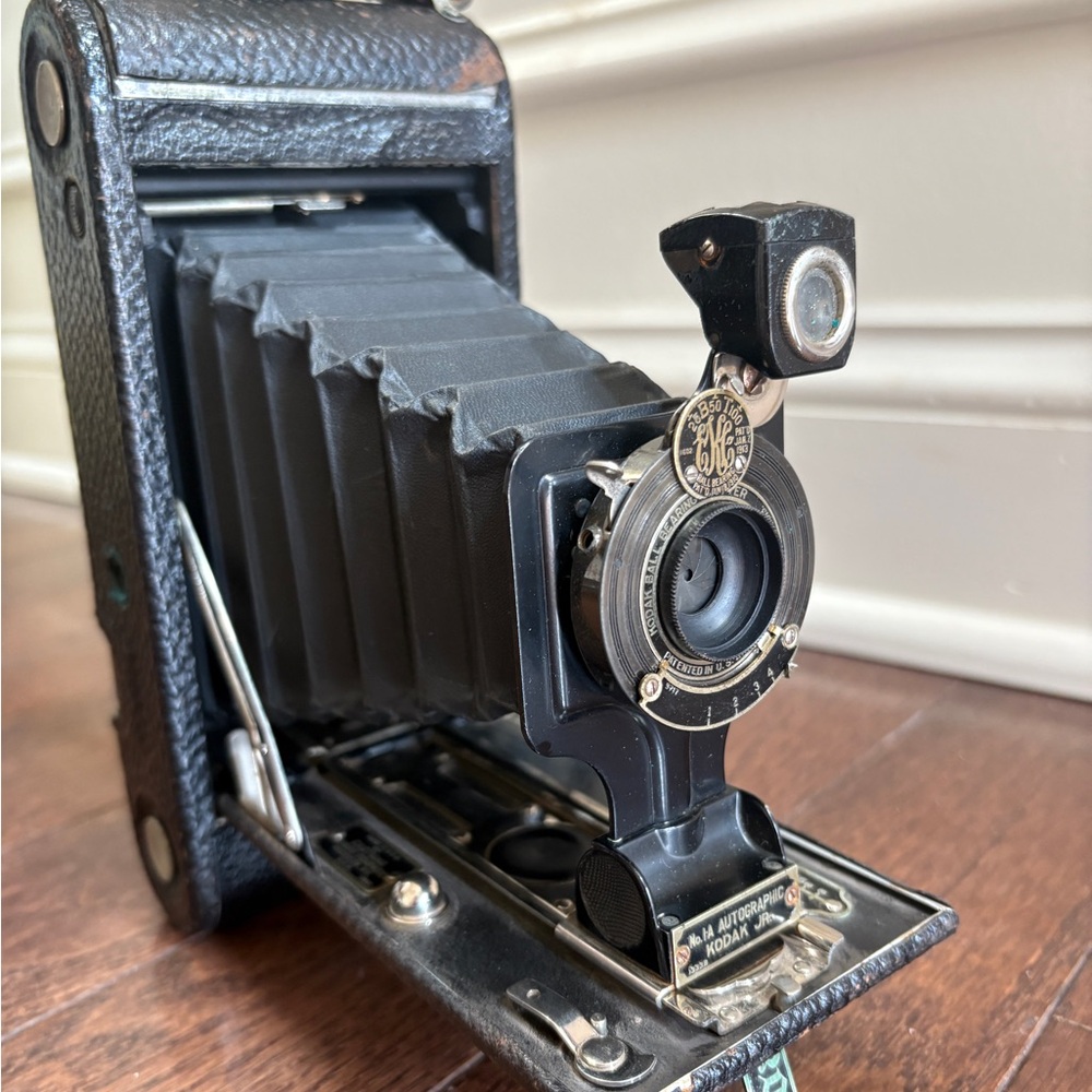 Vintage Kodak Jr 1A Autographic Folding Camera with stylus and case